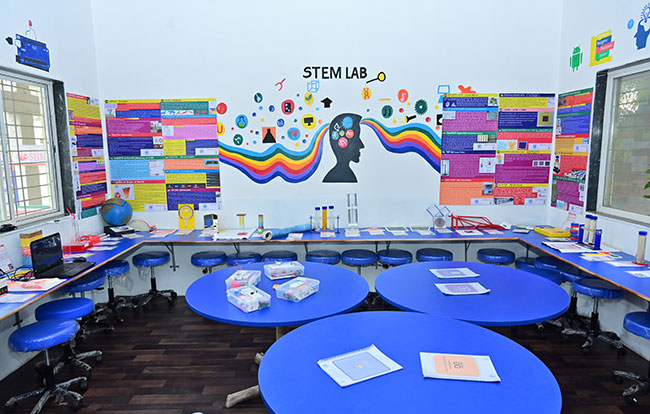 STEM & Tinkering Labs 2