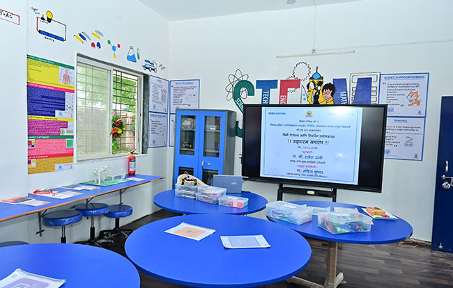 STEM & Tinkering Labs 3